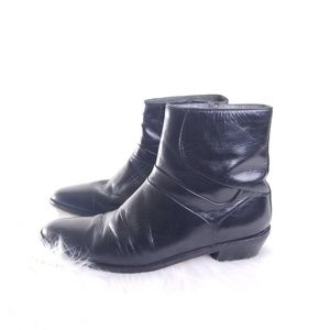 OAKTON 74076 Black Leather Side Zip Ankle Boots